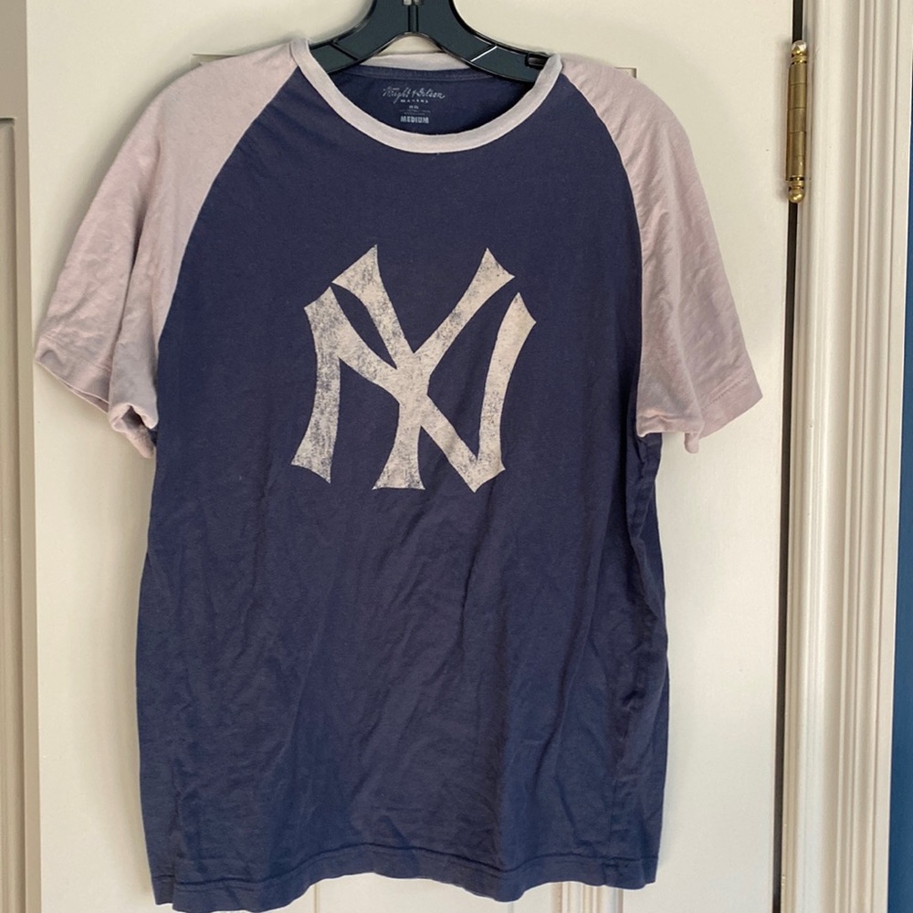 MLB Yankees Short Sleeve Baseball Tshirt, cotton, blue and gray, size medium
